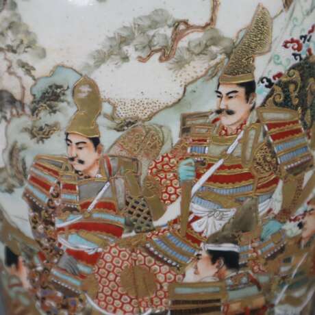 Satsuma-Vase mit Szenen aus dem alten Japan - photo 7