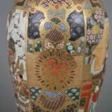 Satsuma-Vase mit Szenen aus dem alten Japan - фото 9