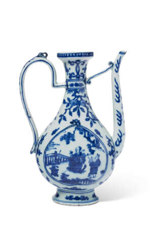 AN UNUSUAL BLUE AND WHITE PEAR-SHAPED EWER - photo 1