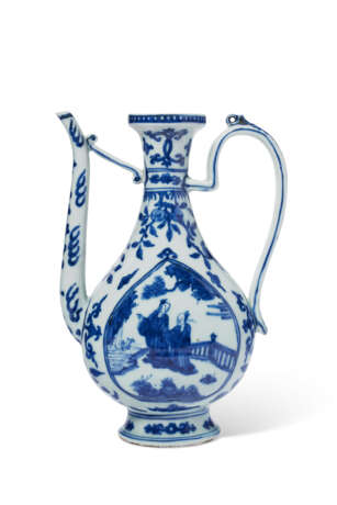 AN UNUSUAL BLUE AND WHITE PEAR-SHAPED EWER - photo 2