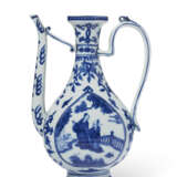 AN UNUSUAL BLUE AND WHITE PEAR-SHAPED EWER - фото 2