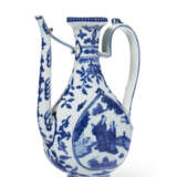 AN UNUSUAL BLUE AND WHITE PEAR-SHAPED EWER - photo 3