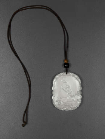 A WHITE JADE `SHOU AND WUFU` PENDANT PLAQUE - Foto 2