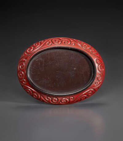 A RARE CARVED RED LACQUER OVAL `PEACH` DISH - photo 2