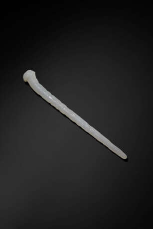 A WHITE JADE HAIRPIN - Foto 2