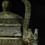 A BRONZE RITUAL WINE VESSEL AND COVER, YOU - фото 3