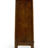 A RARE HUANGHUALI SLOPING-STILE CABINET - photo 5