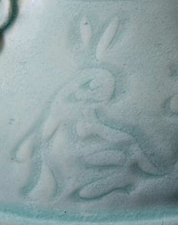 A RARE MOLDED AND CARVED QINGBAI `RABBIT` EWER AND COVER - photo 7