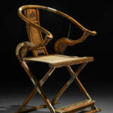 AN EXCEPTIONAL AND VERY RARE HUANGHUALI FOLDING CHAIR - фото 1