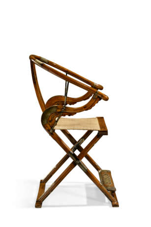 AN EXCEPTIONAL AND VERY RARE HUANGHUALI FOLDING CHAIR - фото 6