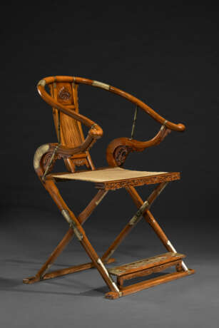 AN EXCEPTIONAL AND VERY RARE HUANGHUALI FOLDING CHAIR - photo 8