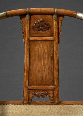 AN EXCEPTIONAL AND VERY RARE HUANGHUALI FOLDING CHAIR - фото 13