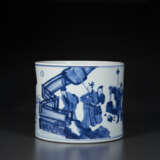 A BLUE AND WHITE BRUSH POT - Foto 3