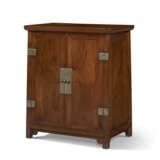 A RARE HUANGHUALI KANG CABINET - photo 4