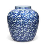 A LARGE BLUE AND WHITE REVERSE-DECORATED `CRANES` JAR - photo 1