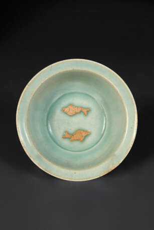 A RARE SMALL BISCUIT-RESERVED LONGQUAN CELADON `TWIN-FISH` DISH - photo 1