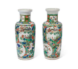 A PAIR OF FAMILLE VERTE ROULEAU VASES