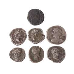7-piece set of Roman antiques -