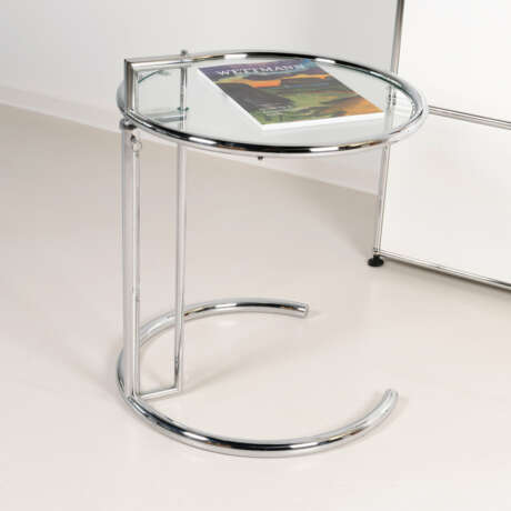 'Adjustable Table E 1027', Entwurf von Eileen Gray (1878 - 1976) - Foto 2