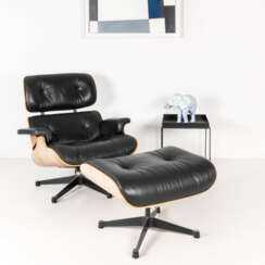 'Lounge Chair & Ottoman', Entwurf von Charles Eames (1907-1978) und Ray Eames (1912-1988)