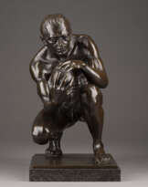 FERDINAND FRICK AKT EINE KUGEL IN SEINEN HÄNDEN HALTEND