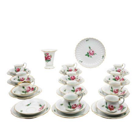 MEISSEN 38-piece coffee service 'Red Rose', mostly 1st choice, before 1934. - фото 1