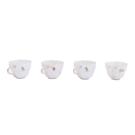 MEISSEN 15 coffee/tea service pieces 'floral decorations', 1st and 2nd choice, 20th c. - photo 14