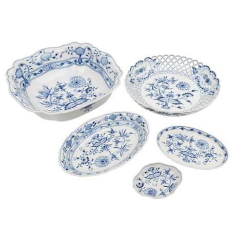 MEISSEN 71 pieces 'Onion pattern', 1st and 2nd choice, 19th/21st c. - фото 5