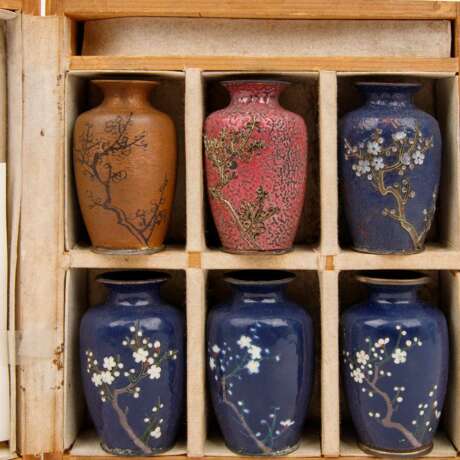 Fine cloisonné vase. JAPAN, Meiji period (1868-1912). - photo 2