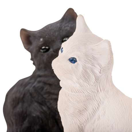 GEMSTONE CARVINGS, PAIR OF DOG AND CAT FIGURINES, - фото 8