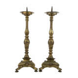 PAIR OF CANDLESTICKS - фото 1