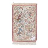 Oriental carpet with silk. ISFAHAN/PERSIA, 20th c.. 105x70 cm. - Foto 2