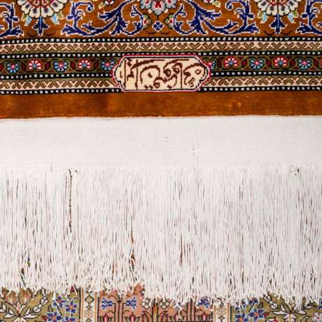 Oriental silk carpet. GHOM/PERSIA, 20th century, 150x99 cm. - photo 4