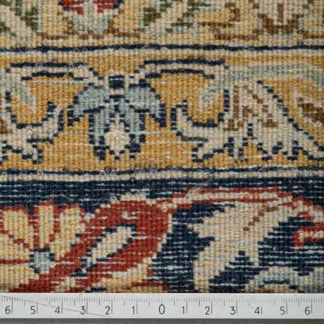 Oriental carpet. THRAKIABAFF/BULGARIA, mid-20th century, 280x280 cm. - фото 4