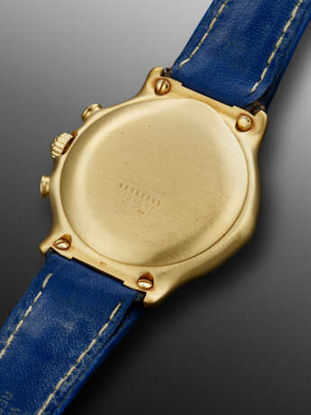 EBEL, YELLOW GOLD CHRONOGRAPH '1911' WITH BLUE DIAL - фото 3