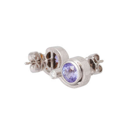Pair of stud earrings with fine tanzanite, total ca. 2 ct and diamond, - Foto 4