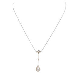 Dainty necklace with old cut diamond drop ca. 0,4 ct