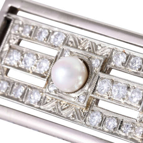 Brooch with pearl and 26 brilliant and octagonal diamonds total ca 0,6 ct, - фото 3