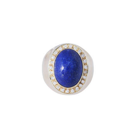 Ring with oval lapis lazuli and diamonds of total approx. 0.24 ct, - photo 2