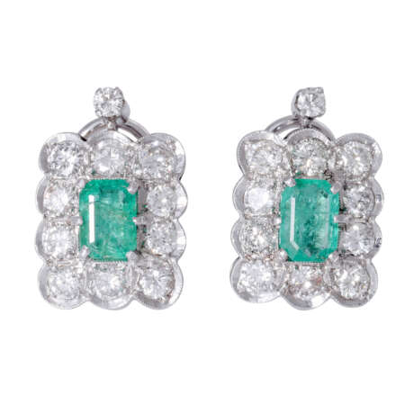 Earrings with emeralds comp. ca. 1,5 ct and diamonds comp. ca. 2 ct, - фото 1