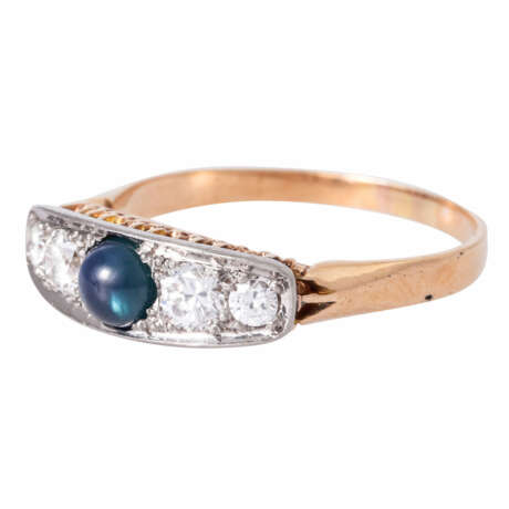 Ring with sapphire cabochon and 4 diamonds, total ca. 0,5 ct, - фото 5