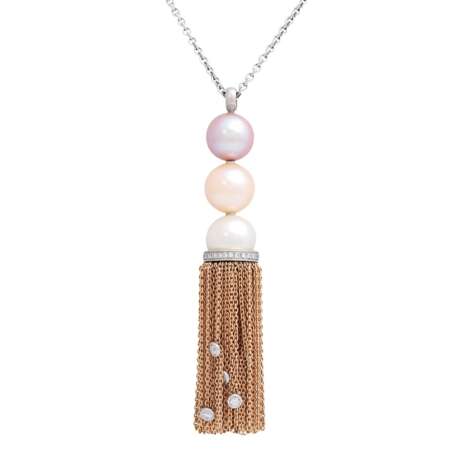 BUNZ tassel pendant with 3 South Sea pearls and diamonds total approx. 0.34 ct, - photo 2