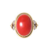 Ring with sardegna colored precious coral and 4 diamond roses, - photo 2