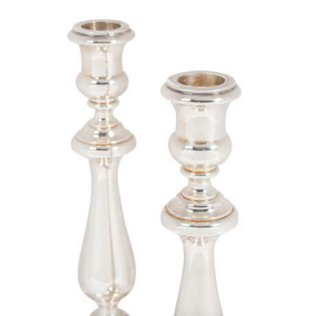 CHRISTOFLE "Pair of table candlesticks" 20.c. - Foto 4