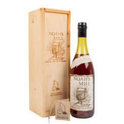 NOAH'S MILL Small Batch Bourbon Whiskey, 15 years old