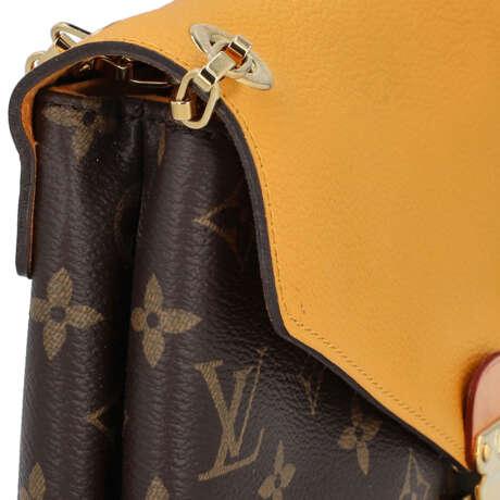 LOUIS VUITTON Shoulder Bag "CHAIN PALLAS". - photo 8