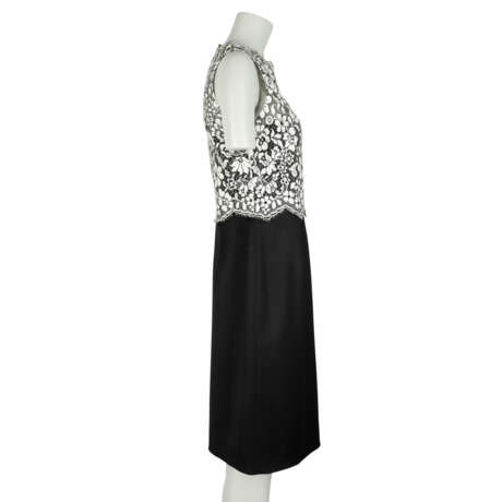 VALENTINO dress, manufacturer size 46. - photo 3