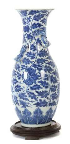 Vase mit applizierten Drachen China, 19./20. Jh. - photo 1