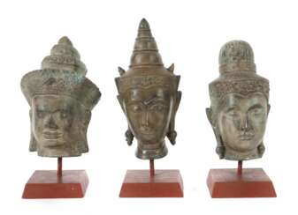 Drei Buddhaköpfe Kambodscha, 20. Jh.