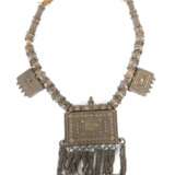 Halsschmuck mit Amulettbehälter (hirz) Oman, 19./20. Jh. - Foto 1